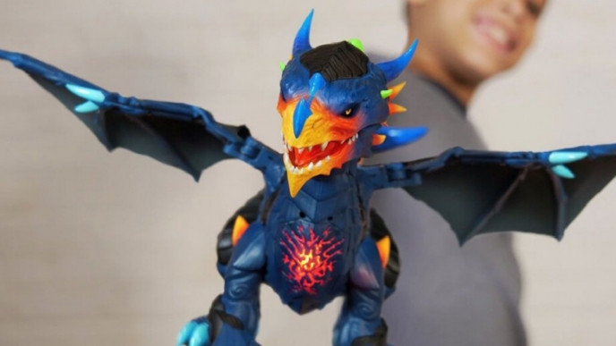 WowWee Now Makes a Fingerlings Dragon!