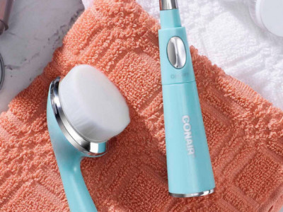 Up to 70% off @ The Bay