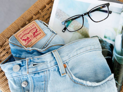 Up to 50% off Levi's Jeans