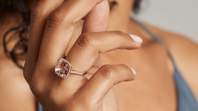 There's a Valentine's Day Sale @ Blue Nile