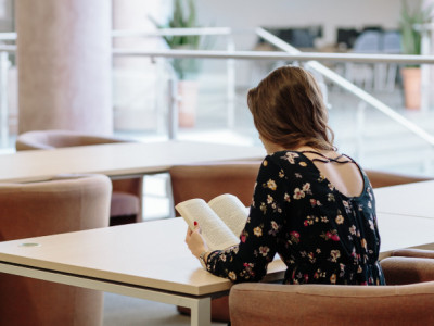 Extra 15% off @ Book Outlet