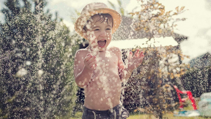 Trampoline Sprinklers Exist And They Look Like So Much Fun!