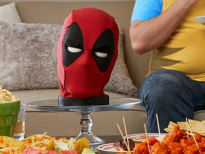 Deadpool Premium Interactive Head