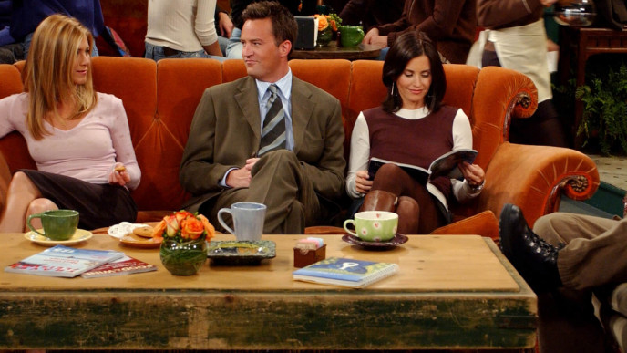 You Can Now Pre-Order An Official Friends Central Perk Replica Sofa