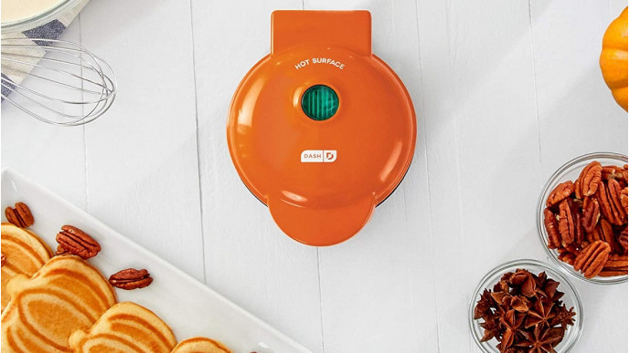 Dash Mini Pumpkin Waffle Maker Machine $20.20 @ Amazon Canada