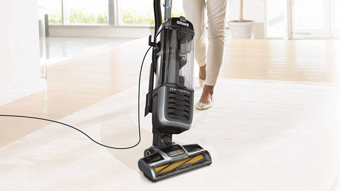 Shark Navigator Zero-M Self-Cleaning Brushroll Pet Pro (ZU62) Upright Vacuum $219.99 @ Amazon/Canadian Tire