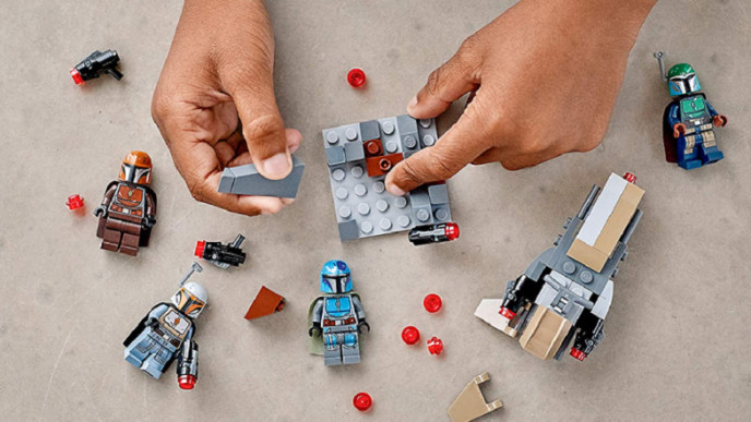 LEGO Star Wars Mandalorian Battle Pack 75267 $15.97 @ Amazon