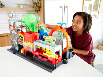 Hot Wheels Ultimate Octo Car Wash $58.88