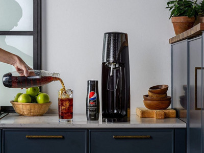 Make Your Own Fizzy Drinks On SodaStream!