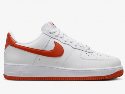 Foot Locker: 25% to 50% Off Nike