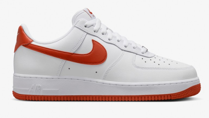 Foot Locker Canada – 25% to 50% Off Nike Shoes
