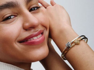 71% off ​Pandora Bangle – Now $27