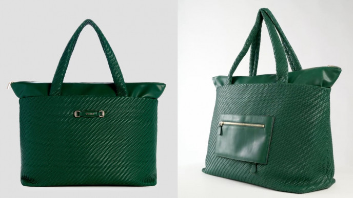 Save 30% to 50% on Women’s Accessories at Guess Canada