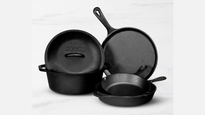Lodge 5-Piece Cast Iron Cookware Set Now $144.96 at Williams Sonoma Canada