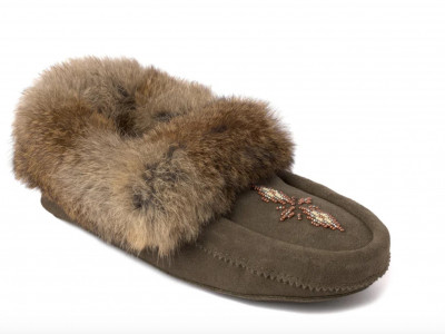 Manitobah: Up to 50% Off Black Friday