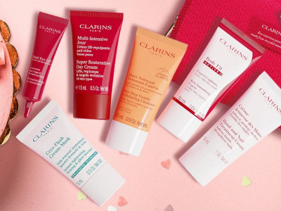 Clarins: Free Gift Set with $100+