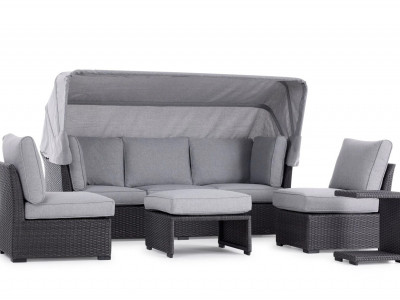 Leon's: Up to 50% Off Outdoor Furniture