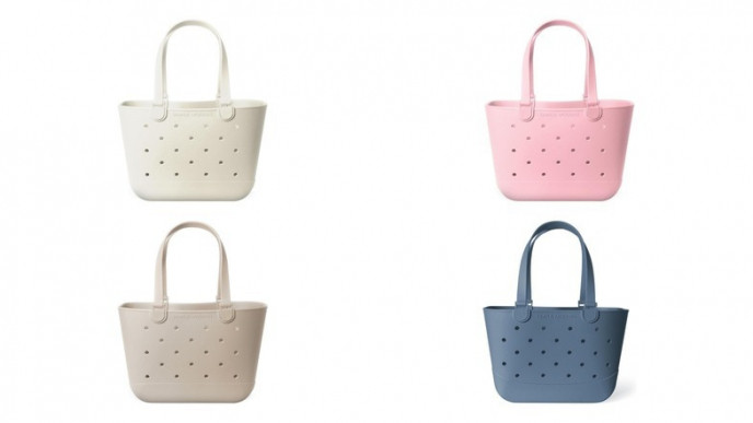 Simple Modern Waterproof Beach Bag From $54.55 (Reg. $79.53)