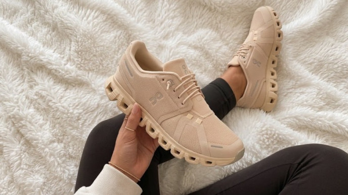 $75 off On Women's Cloud 6 - Now $115 (Reg. $190)