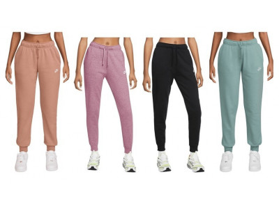 Nike Club Fleece Joggers on 40% Sale