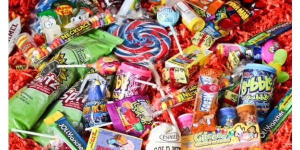 Valentine's Gift Idea: Treatsbox Subscription!