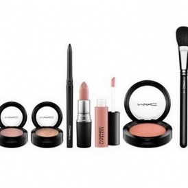 M.A.C. 'Look In A Box' 60% Off!