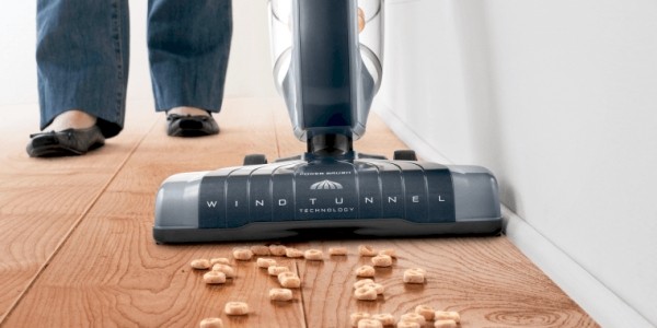 Hoover Platinum Collection Linx Cordless Stick Vacuum Now $138 Shipped (Was $230) @ Amazon.ca
