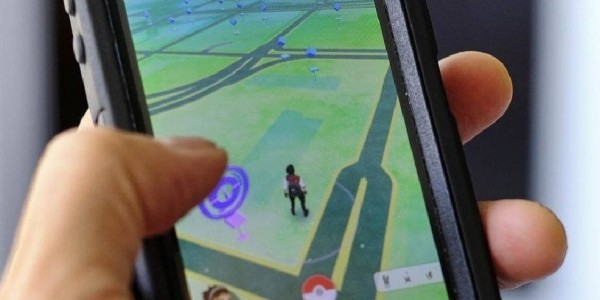 Keep Your Kids Safe When Playing Pokemon Go