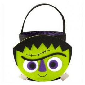 25% off Halloween Gear
