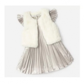 40% off Everything @ Gap