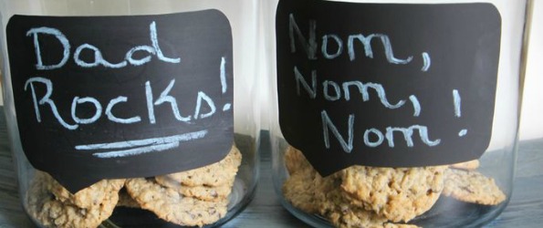 DIY_Chalkboard_Cookie_Jars_1