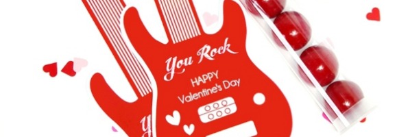 free-valentines-day-party-printables-tags-favors-gifts-kids-crafts-guitar-you-rock-boys-girls02