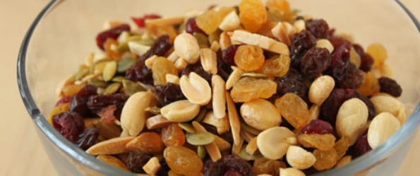 homemade-trail-mix