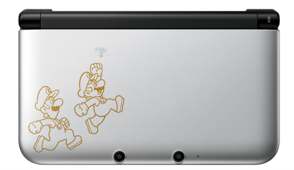 Mario-and-Luigi-3DS-XL-Bundle-2