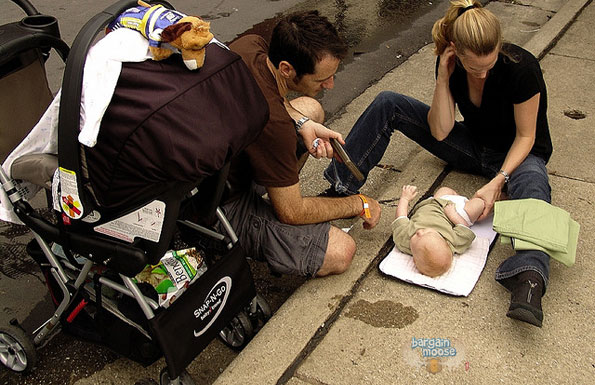 sidewalk-baby-changing