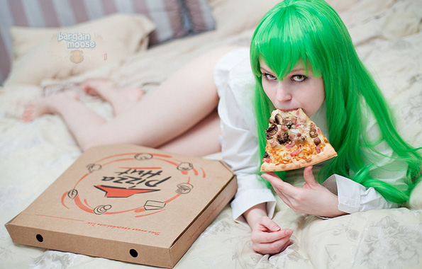 pizza-hut-girl