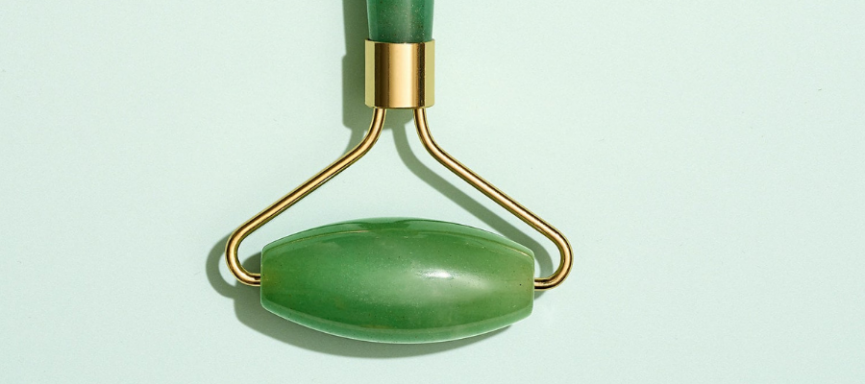 The Guide to Jade Facial Rollers: Do They Really Work? 