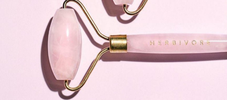 The Guide to Jade Facial Rollers: Do They Really Work? 