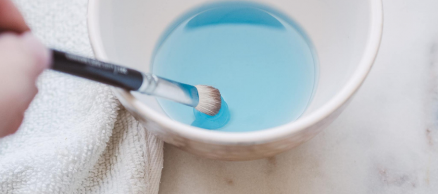 The Best Way to Clean Makeup Brushes and Sponges